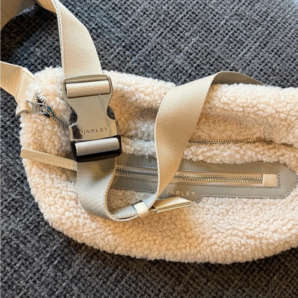 Varley Cream Crossbody Bag - Picture 2 of 2